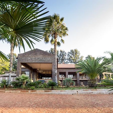 Woodridge Palms Boutique Hotel Swartruggens ภายนอก รูปภาพ