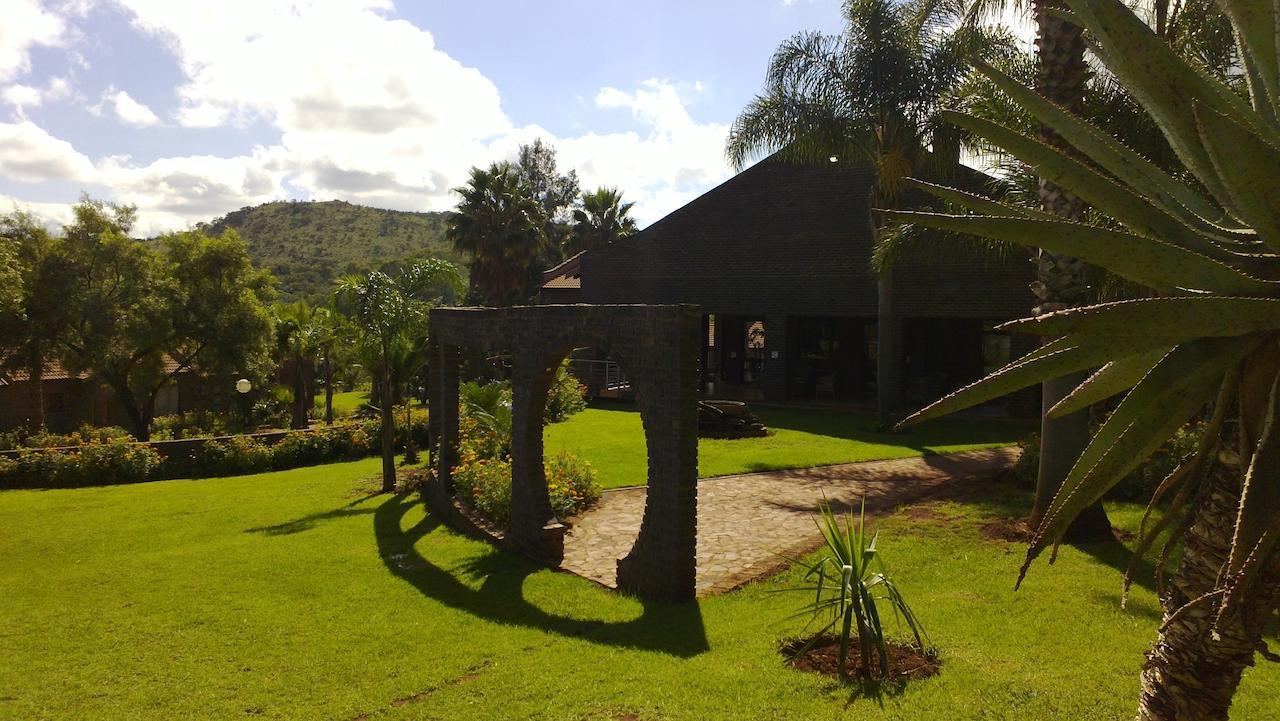 Woodridge Palms Boutique Hotel Swartruggens ภายนอก รูปภาพ