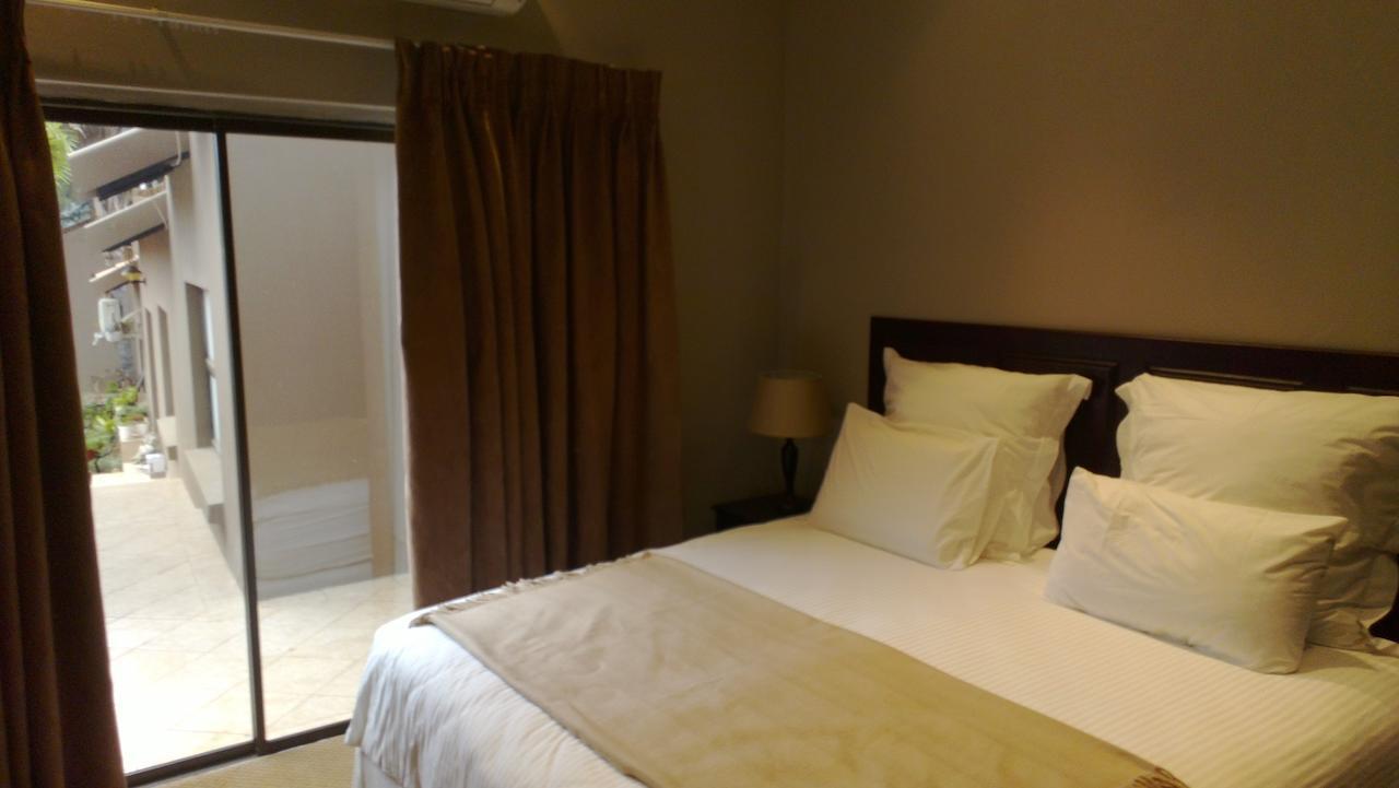 Woodridge Palms Boutique Hotel Swartruggens ภายนอก รูปภาพ