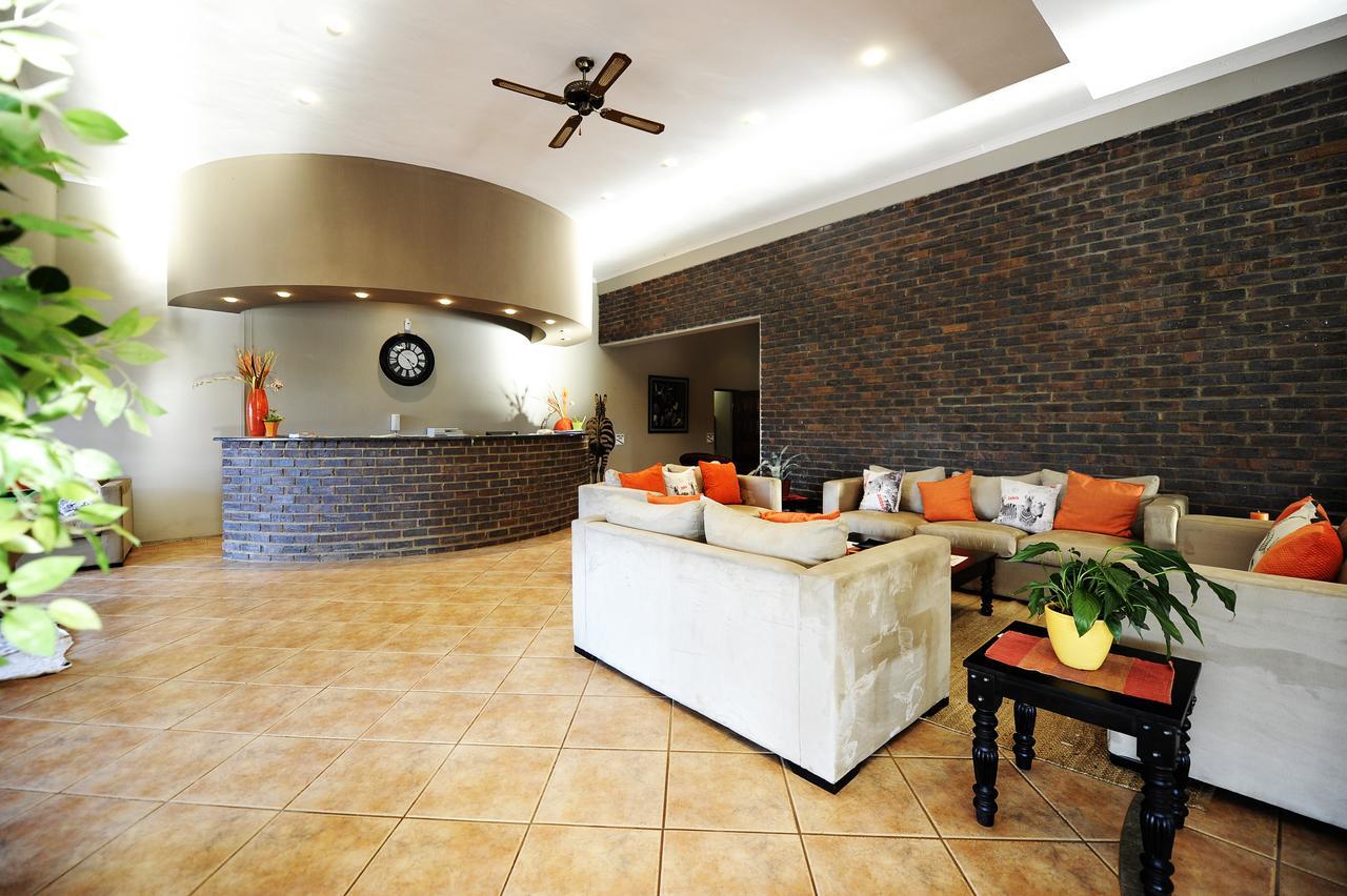 Woodridge Palms Boutique Hotel Swartruggens ภายนอก รูปภาพ